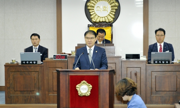 합천군의회 본회의장 모습.